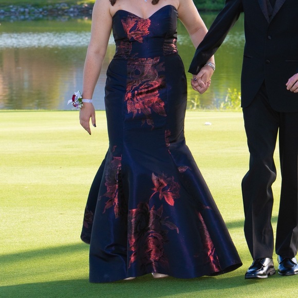 Windsor Prom Dress - Picture 6 of 6